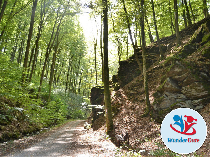 Romantische Rückersbacher Schlucht mit Phonolith