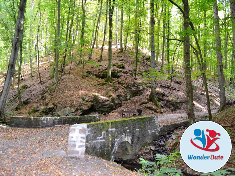 Romantische Rückersbacher Schlucht mit Phonolith