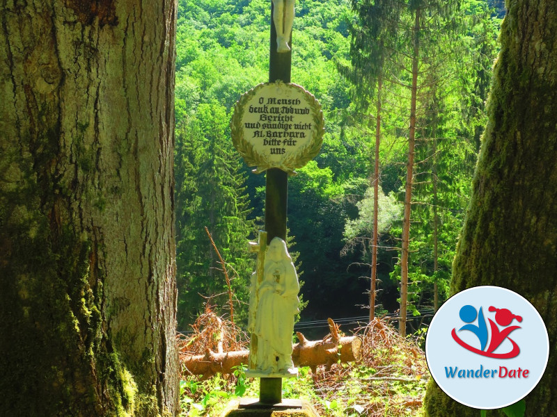 Hängeseilbrücke Geierlay und Traumschleife Layensteig Strimmiger Berg