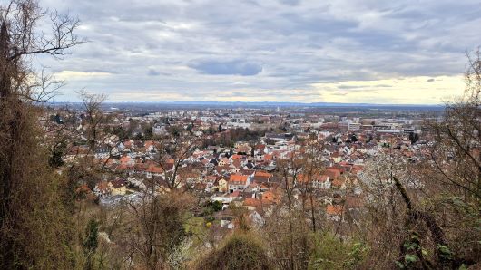 Blick auf Weinheim  